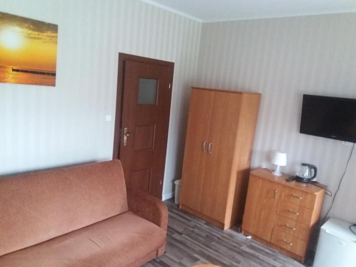 Pokoje I Domki Nadmorskie - Bajkowa Mierzeja Stegna  Extérieur photo