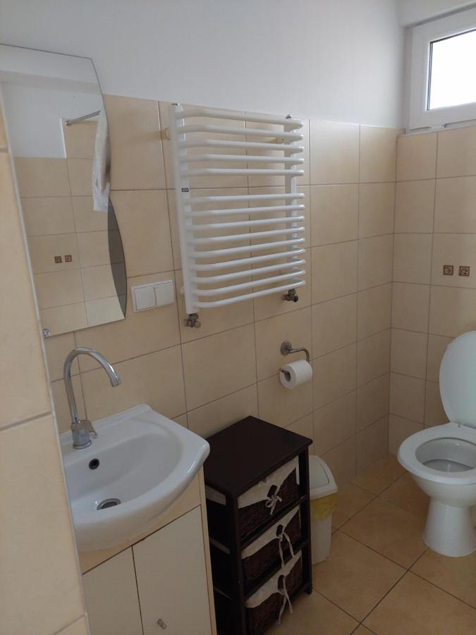 Pokoje I Domki Nadmorskie - Bajkowa Mierzeja Stegna  Extérieur photo